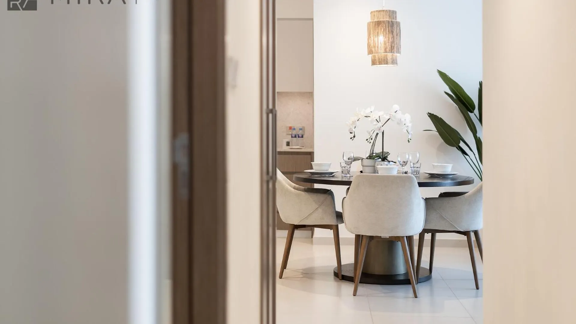 Mira Holiday Homes - Newly 2 Bedroom With Balcony In The Heart Of Dubai Close To Burj Khalifa United Arab Emirates