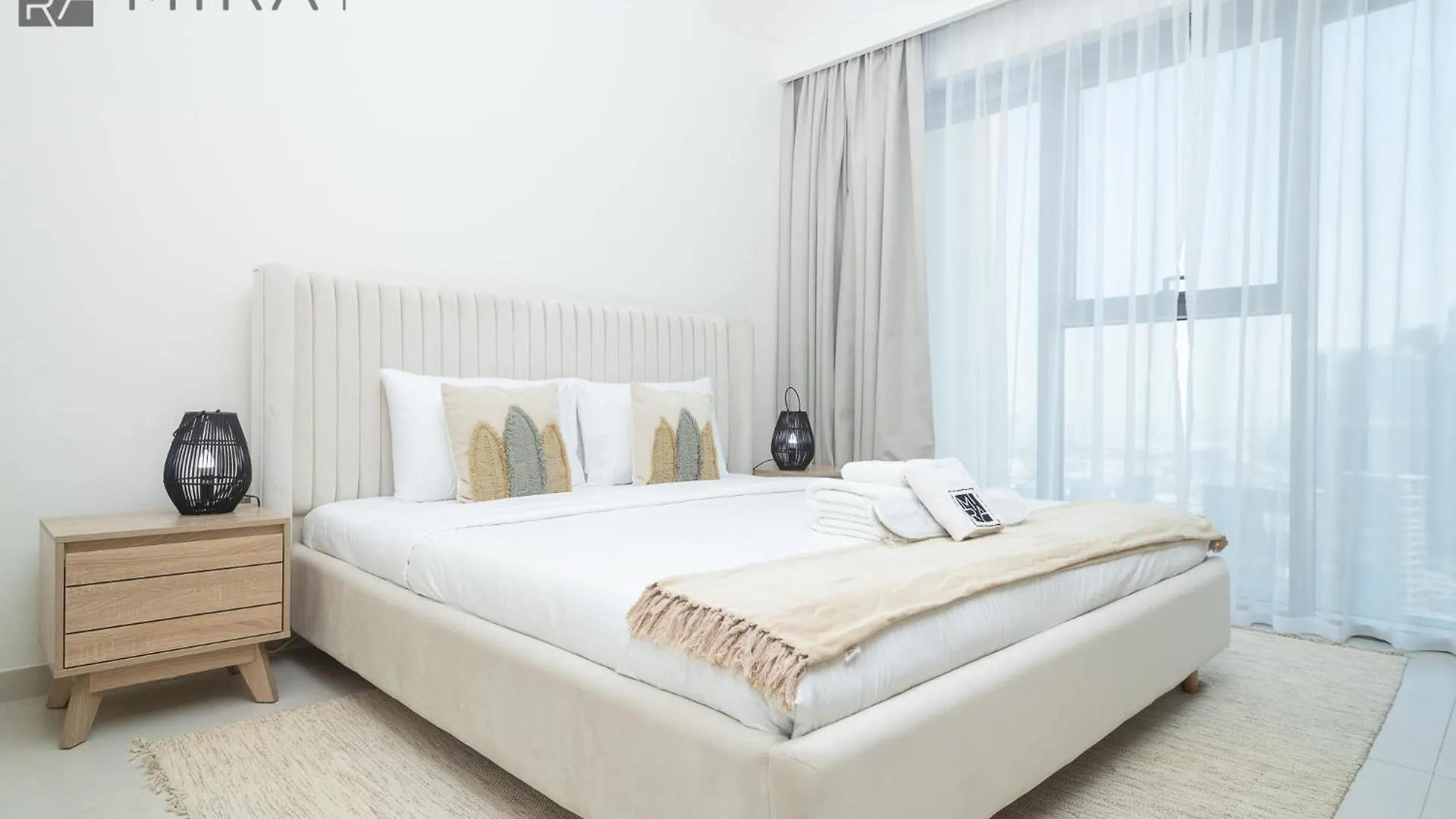 Mira Holiday Homes - Newly 2 Bedroom With Balcony In The Heart Of Dubai Close To Burj Khalifa