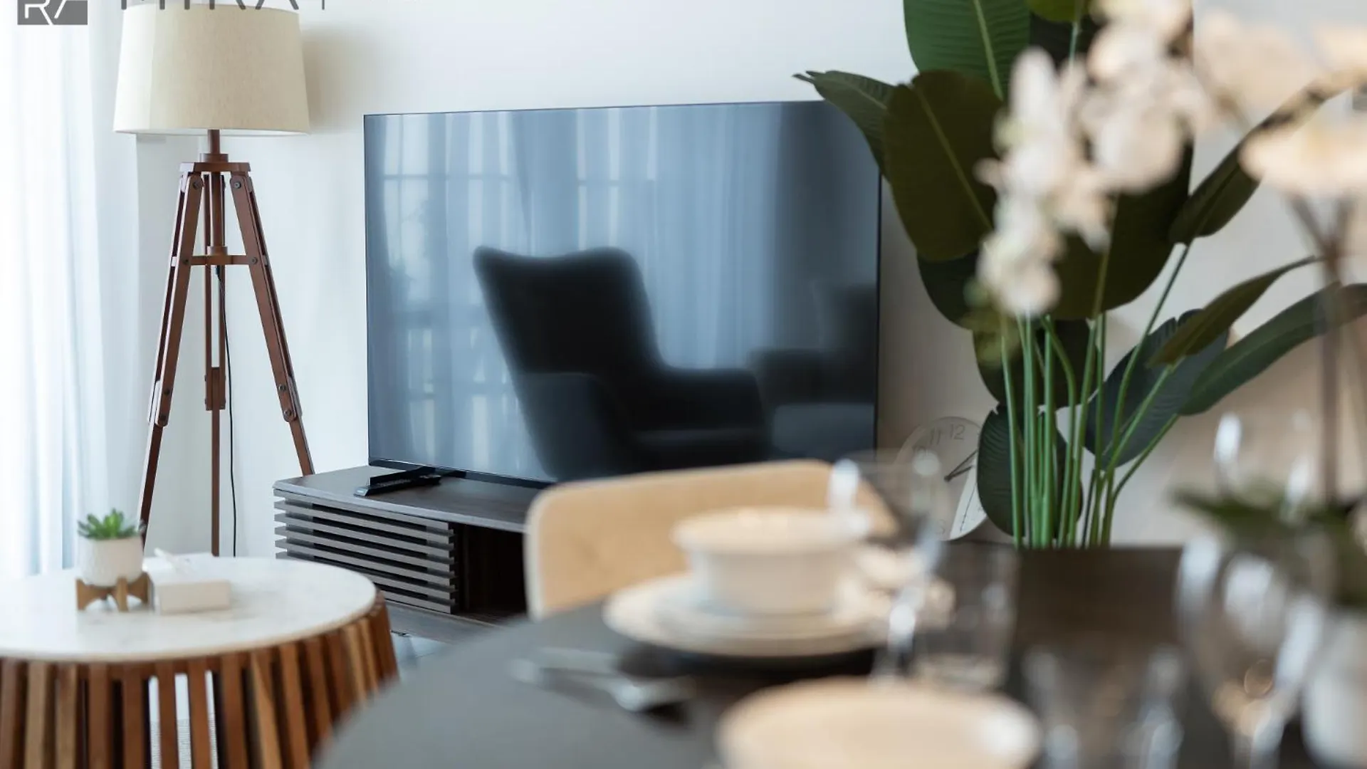 Mira Holiday Homes - Newly 2 Bedroom With Balcony In The Heart Of Dubai Close To Burj Khalifa 0*,  United Arab Emirates